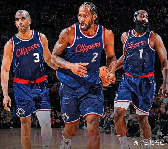 快船官方发布全场比分海报：取得两连胜，战绩升至15胜23负